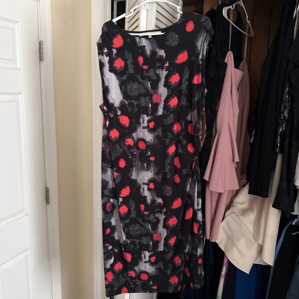 Rachael Ray Black and Red Midi Dress